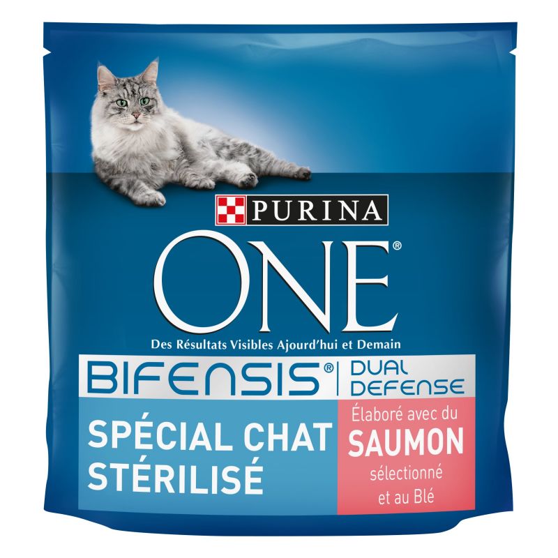 PURINA : One - Croquettes pour chats stérilisés au saumon